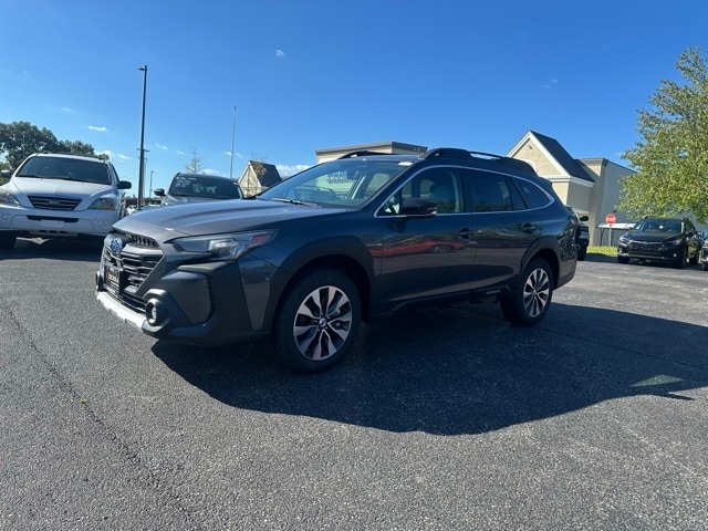 2025 Subaru Outback Limited's photo