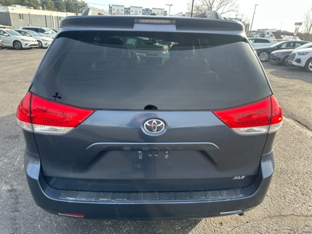 Used 2013 Toyota Sienna Van