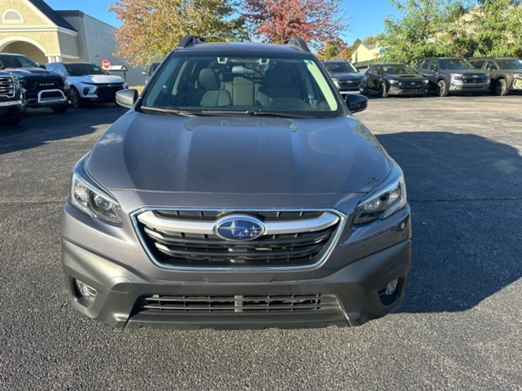 Used 2022 Subaru Outback Premium SUV
