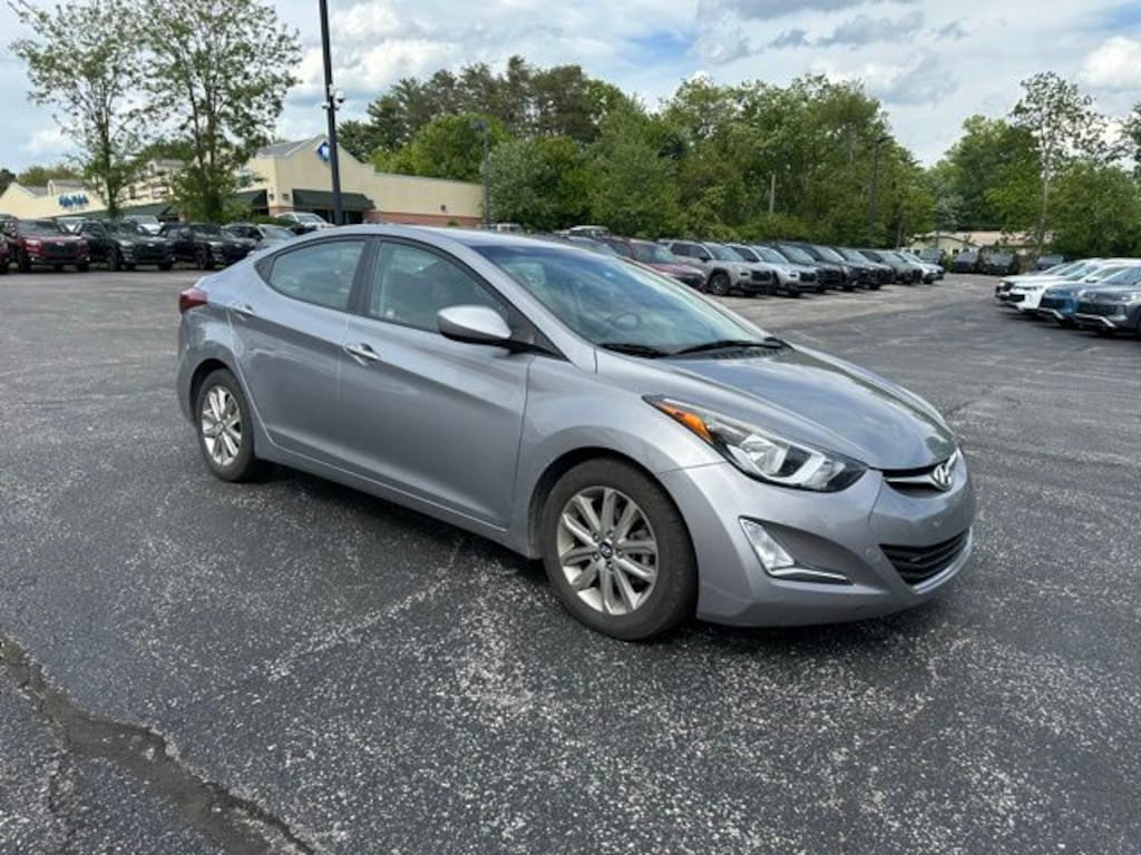 Used 2014 Hyundai Elantra SE Sedan