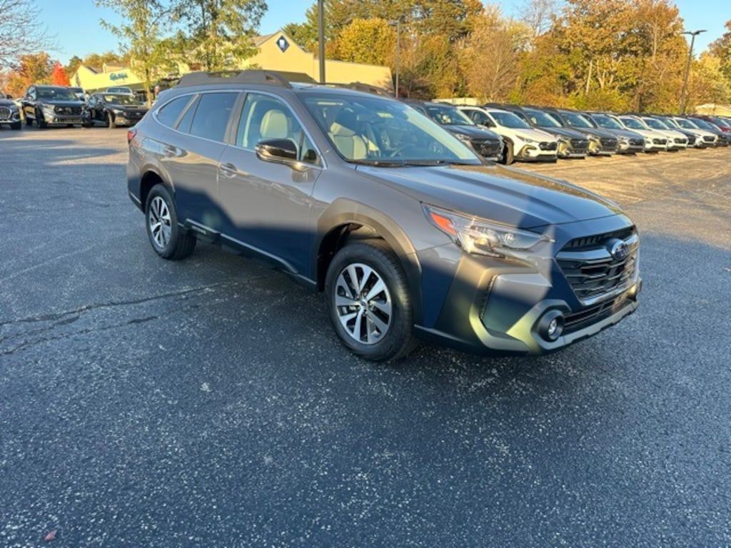 New 2025 Subaru Outback Premium SUV