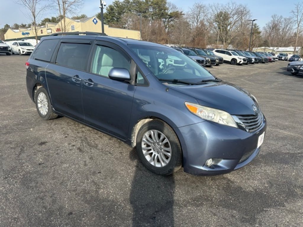 Used 2013 Toyota Sienna Van