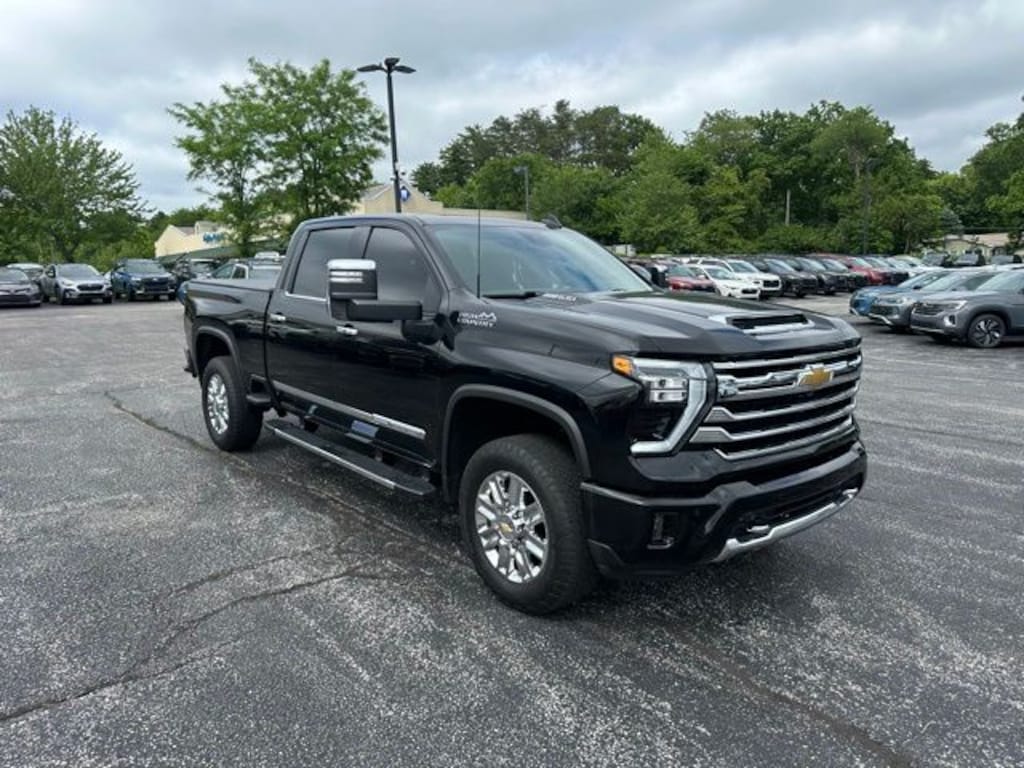 Used 2024 Chevrolet Silverado 2500 HD High Country Truck Crew Cab