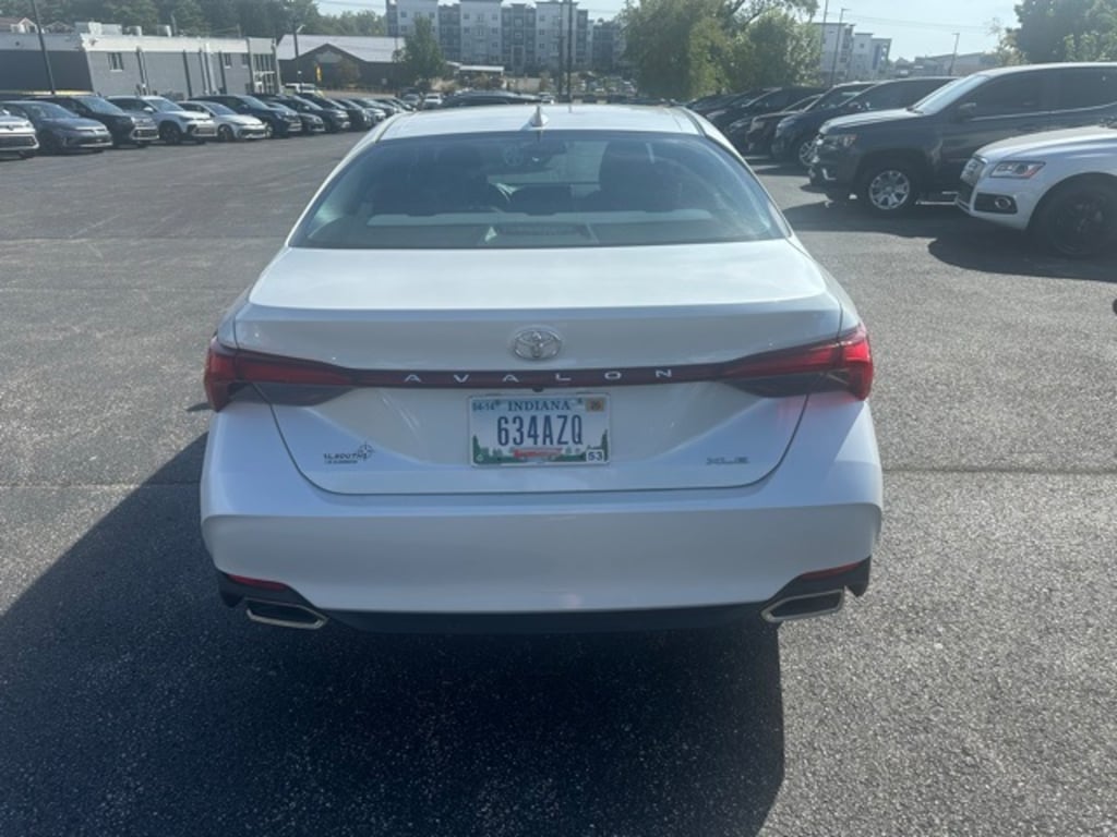 Used 2019 Toyota Avalon XSE Sedan