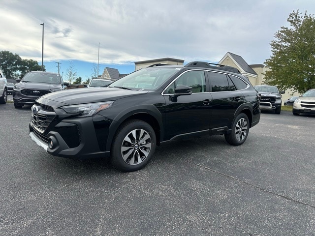 2025 Subaru Outback Limited's photo