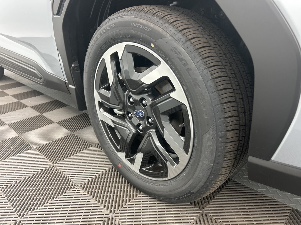 New 2025 Subaru Forester Hybrid Limited SUV