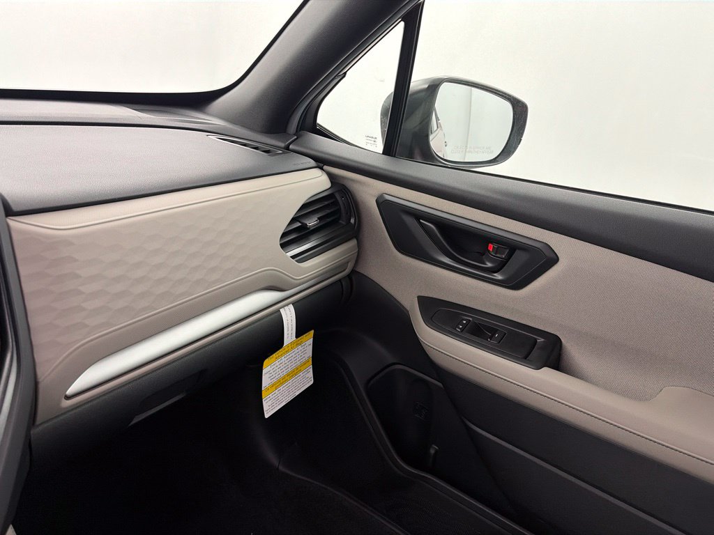 2026 Subaru Forester Base - Photo 17