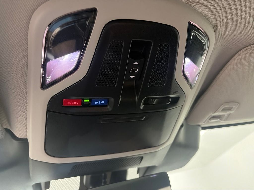 2025 Subaru Outback Touring - Photo 23