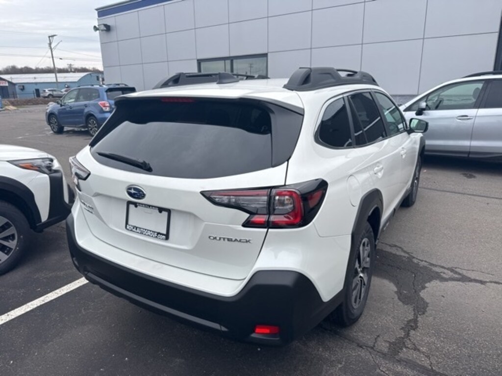 New 2025 Subaru Outback Premium SUV