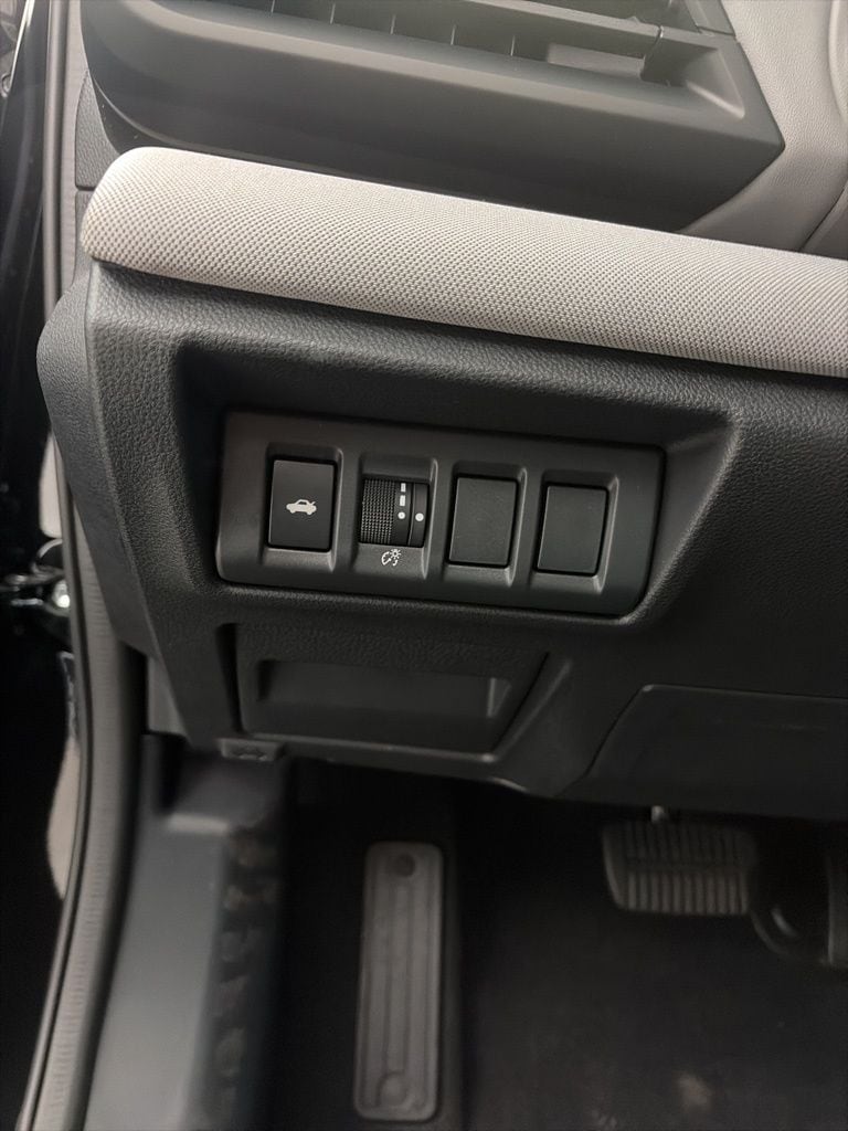 2025 Subaru Legacy Premium - Photo 13