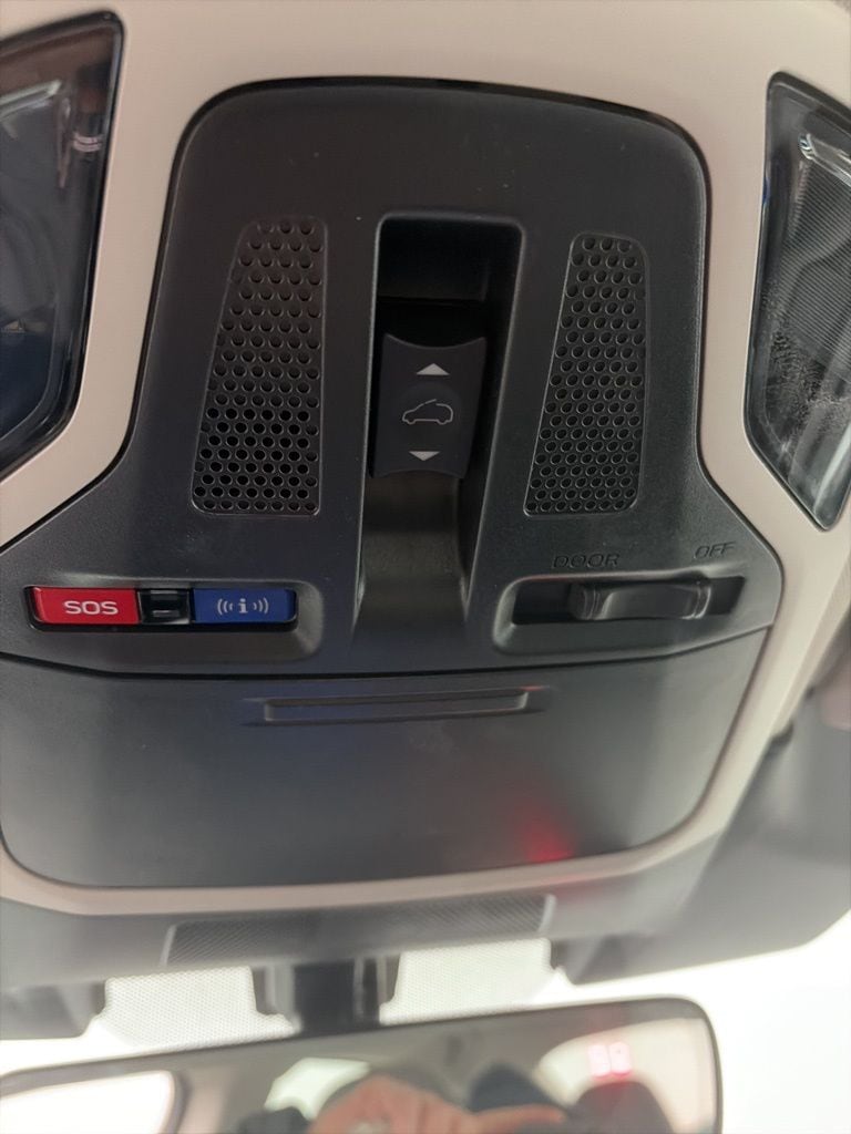 2025 Subaru Legacy Limited - Photo 18