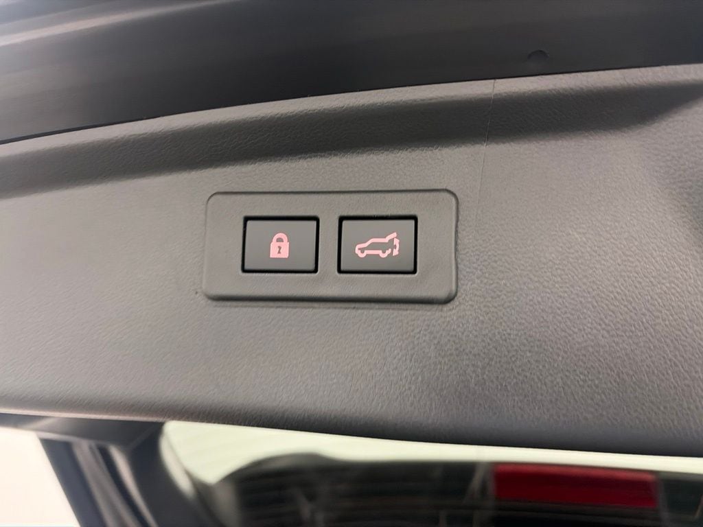2025 Subaru Outback Touring - Photo 38