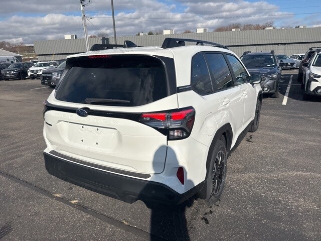 2026 Subaru Forester Premium Base photo 2