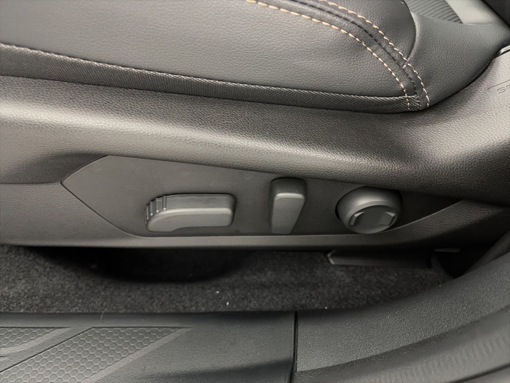 2026 Subaru Outback Limited - Photo 13