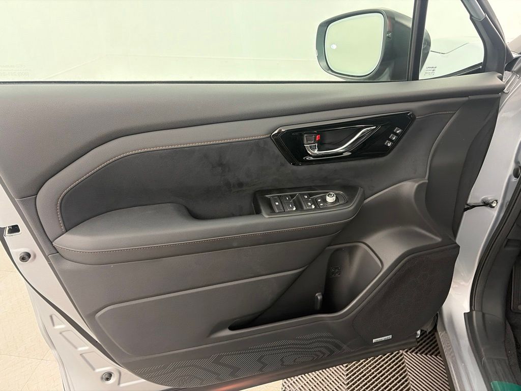 2026 Subaru Forester Touring - Photo 12