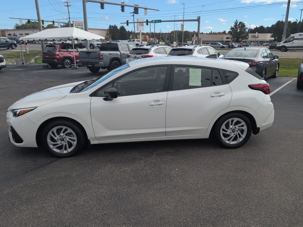 2024 Subaru Impreza Base photo 2