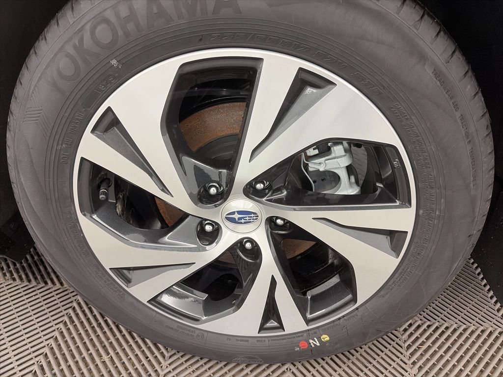 2025 Subaru Legacy Premium - Photo 8
