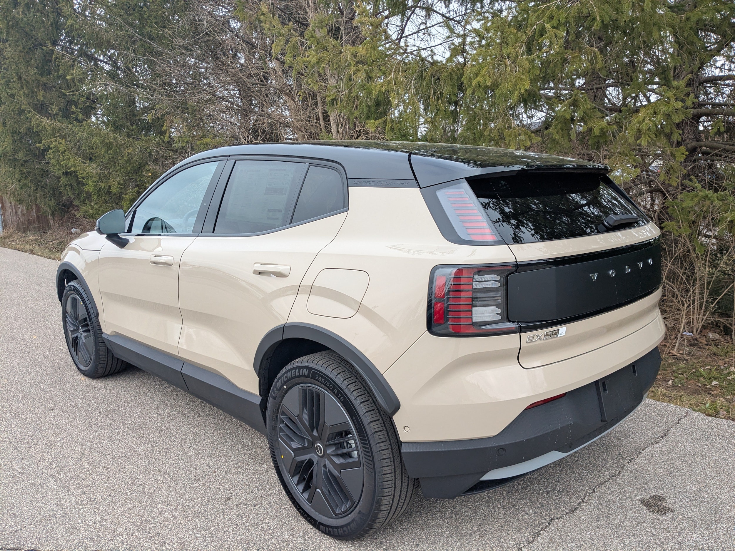 2026 Volvo EX30 Ultra - Photo 6