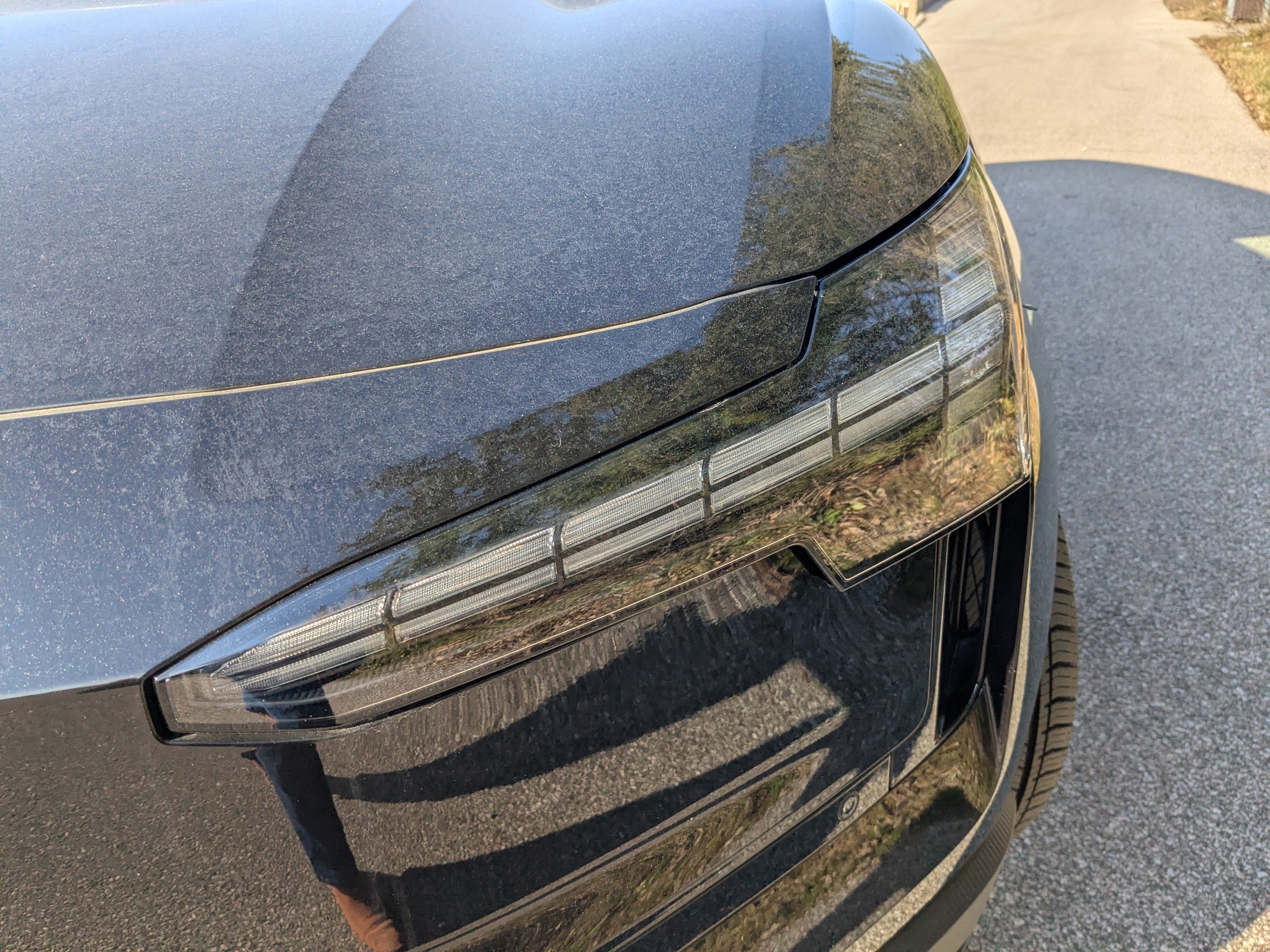 2025 Volvo EX30 Plus - Photo 3