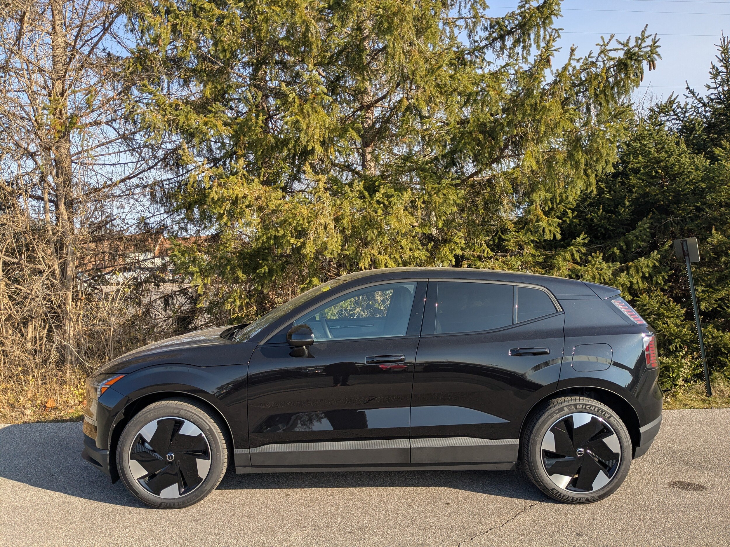 2025 Volvo EX30 Plus - Photo 5