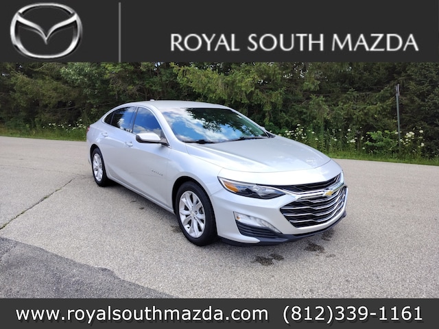 Featured used 2020 Chevrolet Malibu LT Sedan for sale in Bloomington, IN