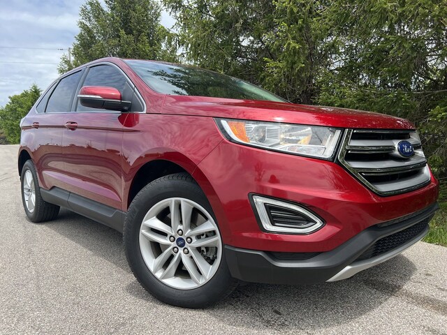Featured used 2018 Ford Edge SEL SUV for sale in Bloomington, IN