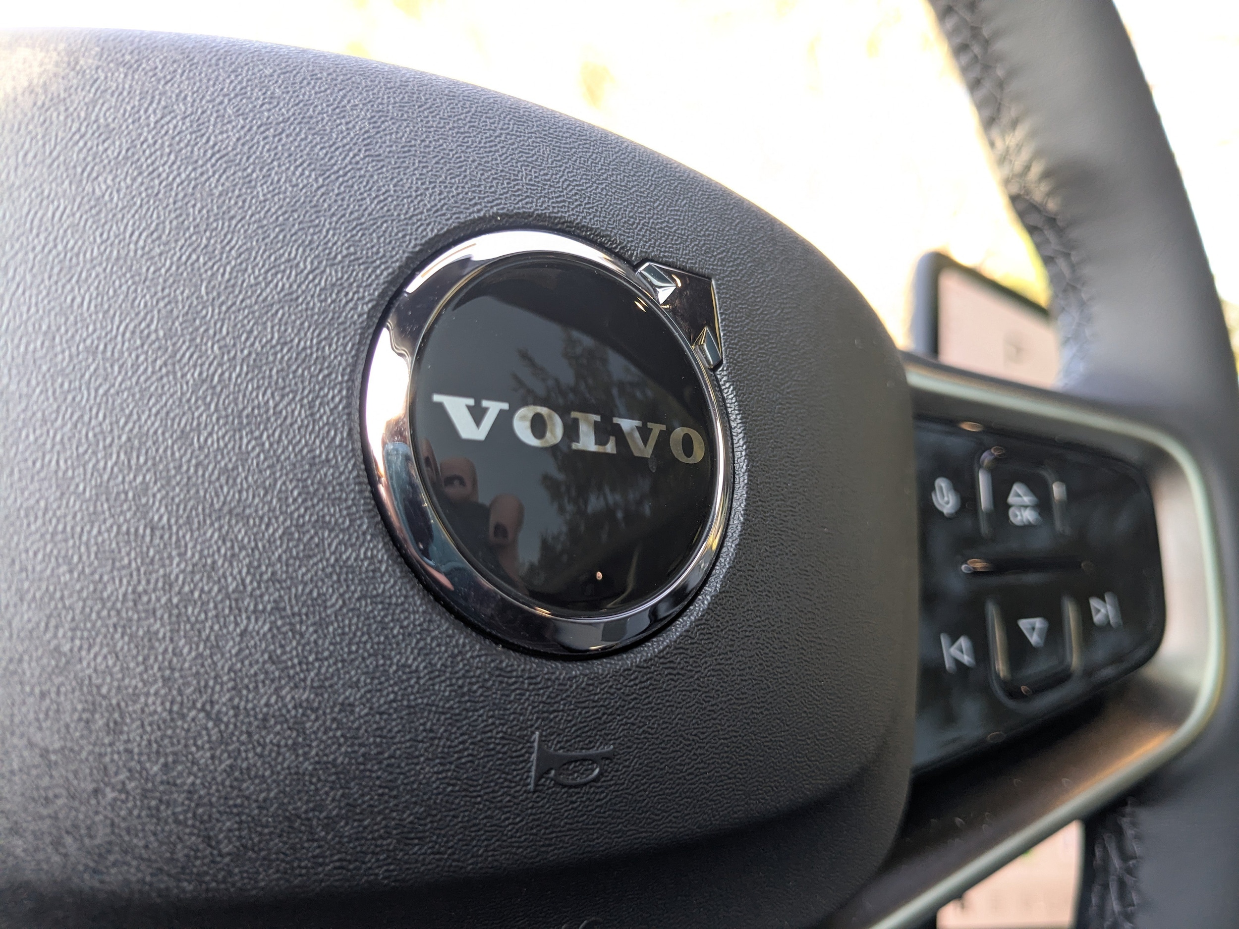 2025 Volvo EX30 Plus - Photo 32