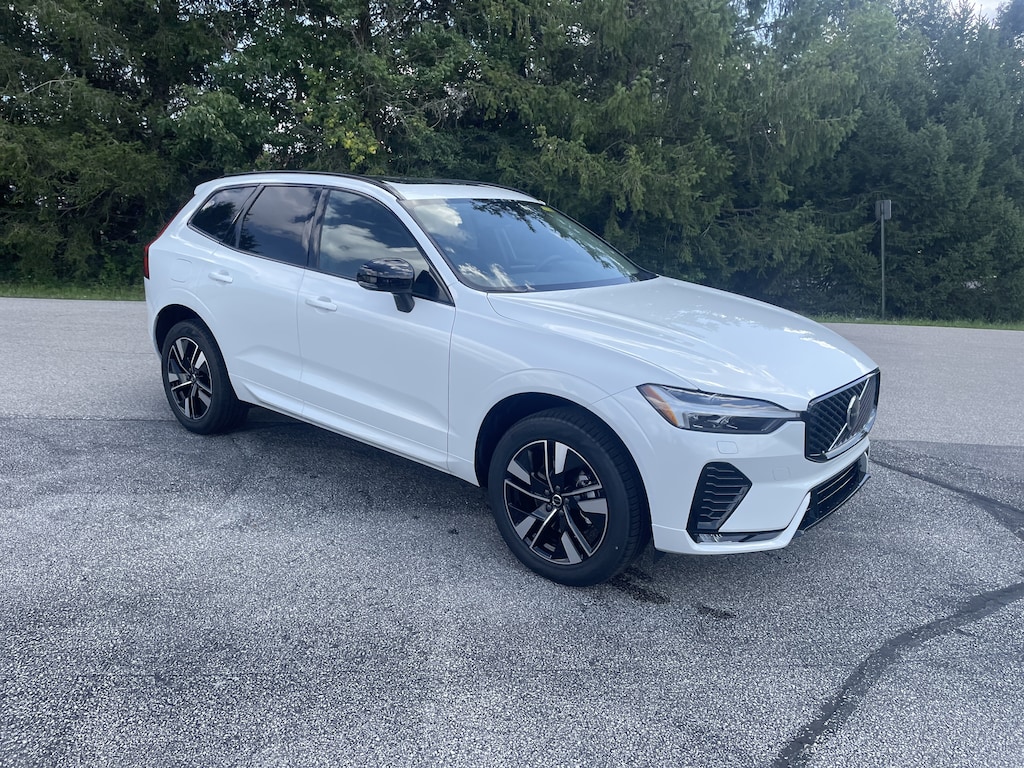 New 2027 Volvo XC60 B5 Core SUV