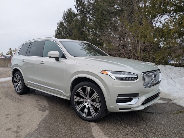 Featured used 2022 Volvo XC90 Recharge Plug-In Hybrid eAWD Inscription 7 Seater SUV for sale in Bloomington, IN