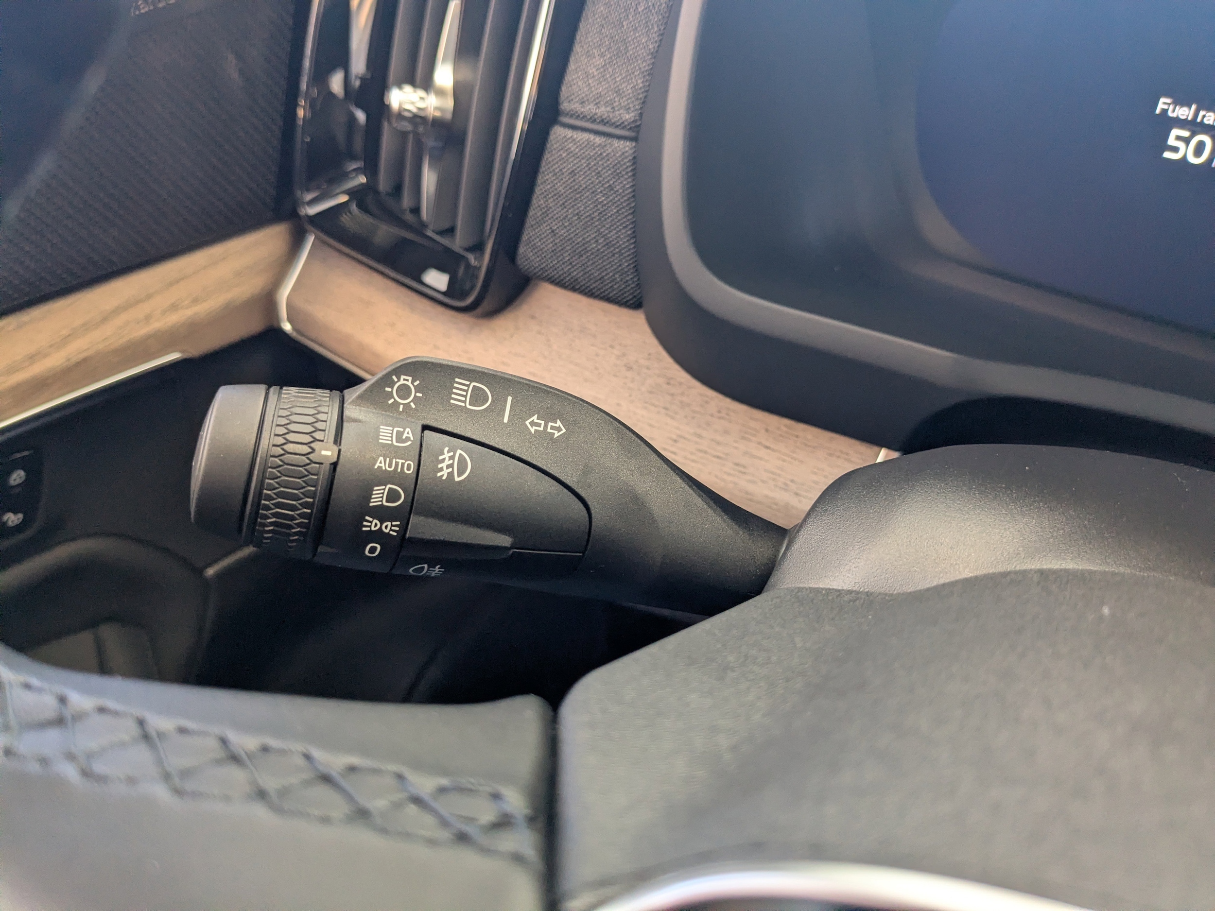 2026 Volvo XC90 Plus - Photo 35