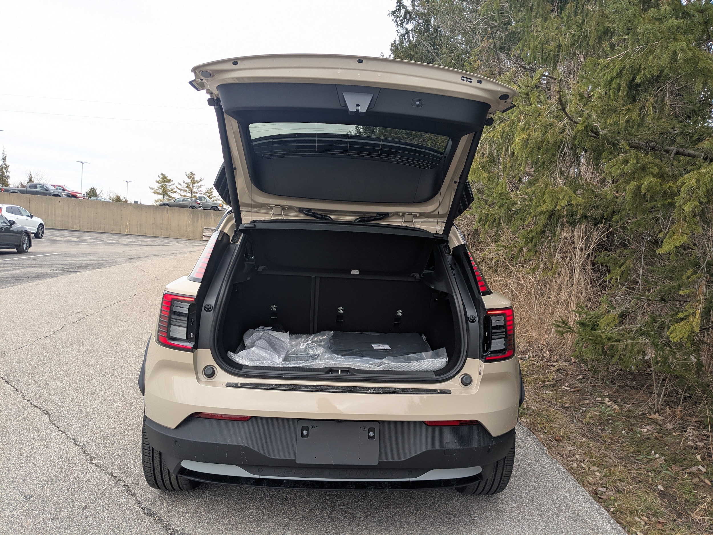 2026 Volvo EX30 Ultra - Photo 21