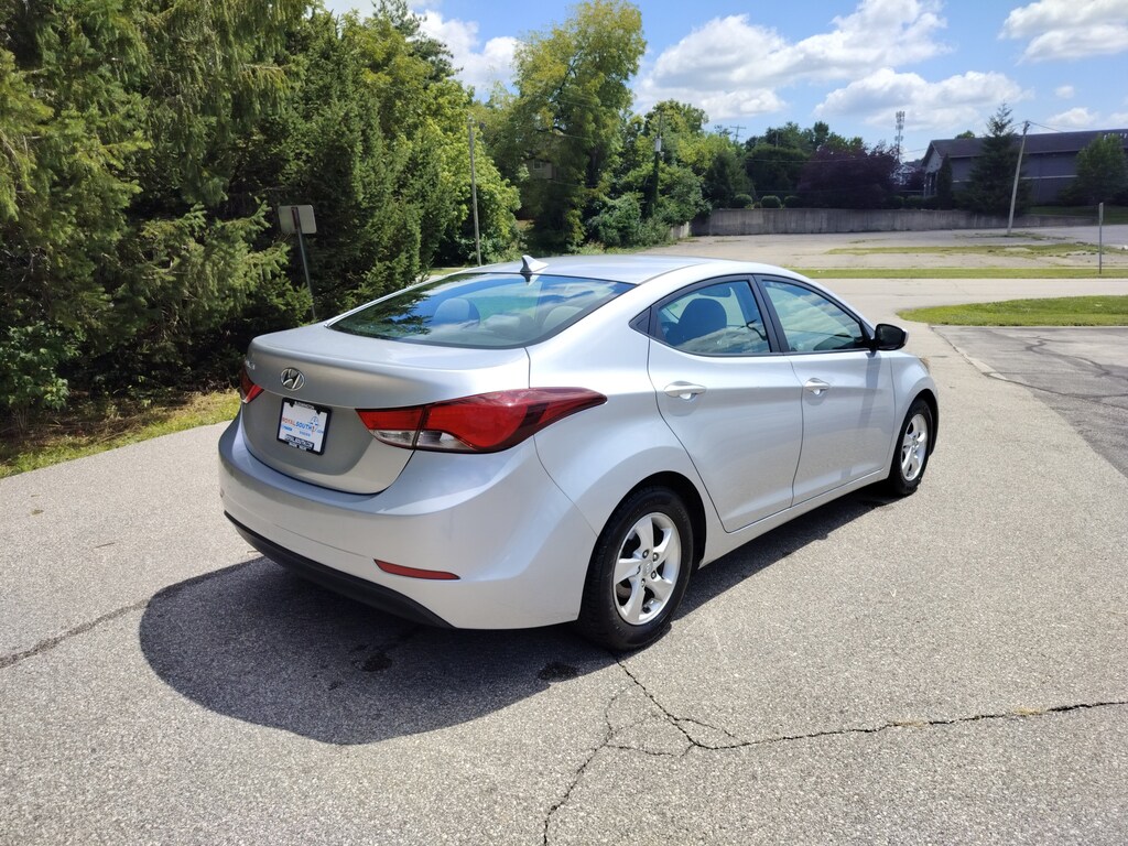Used 2014 Hyundai Elantra SE Sedan