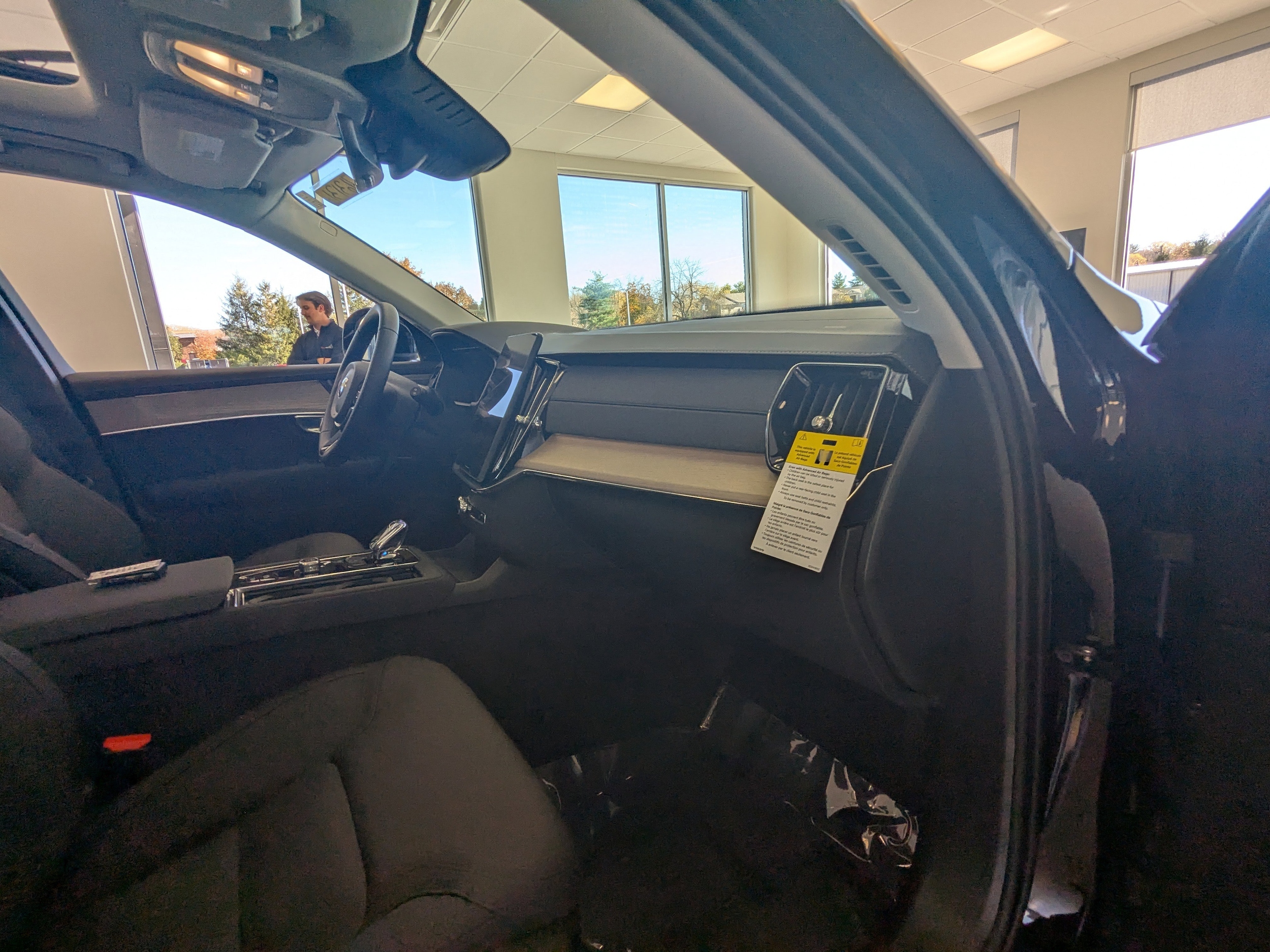 2026 Volvo XC90 Plus - Photo 14