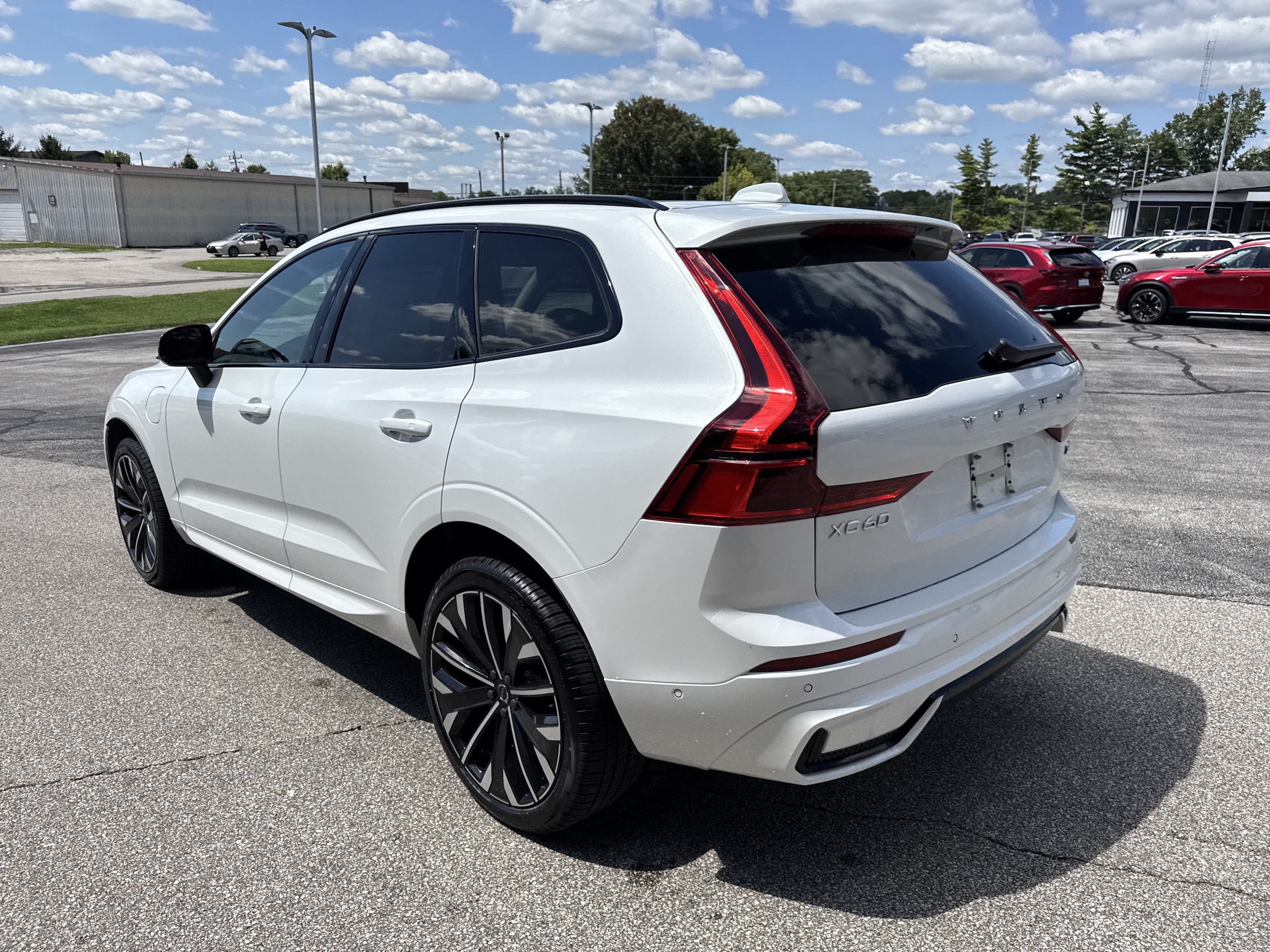 2026 Volvo XC60 Ultra - Photo 9