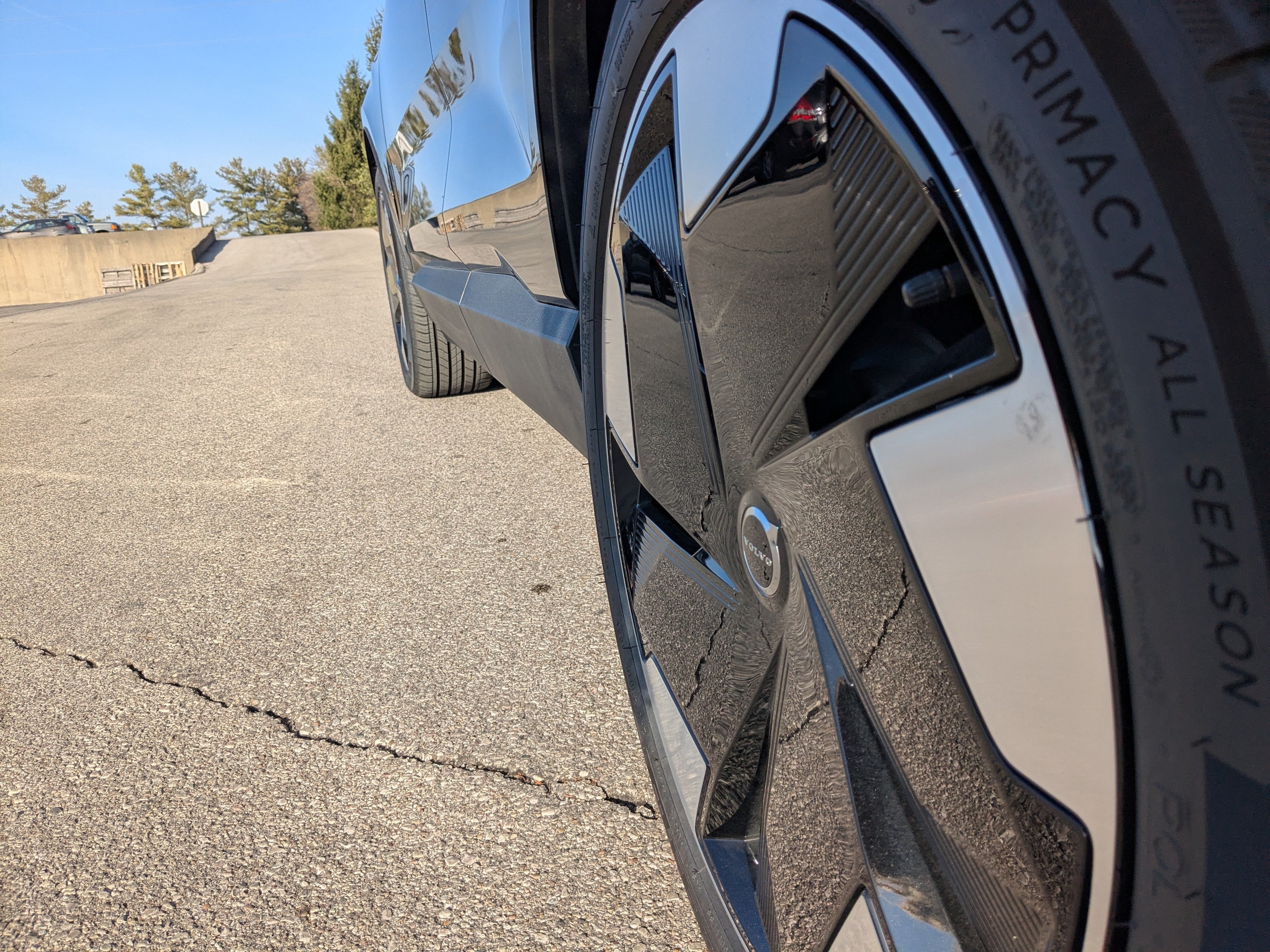 2025 Volvo EX30 Plus - Photo 26