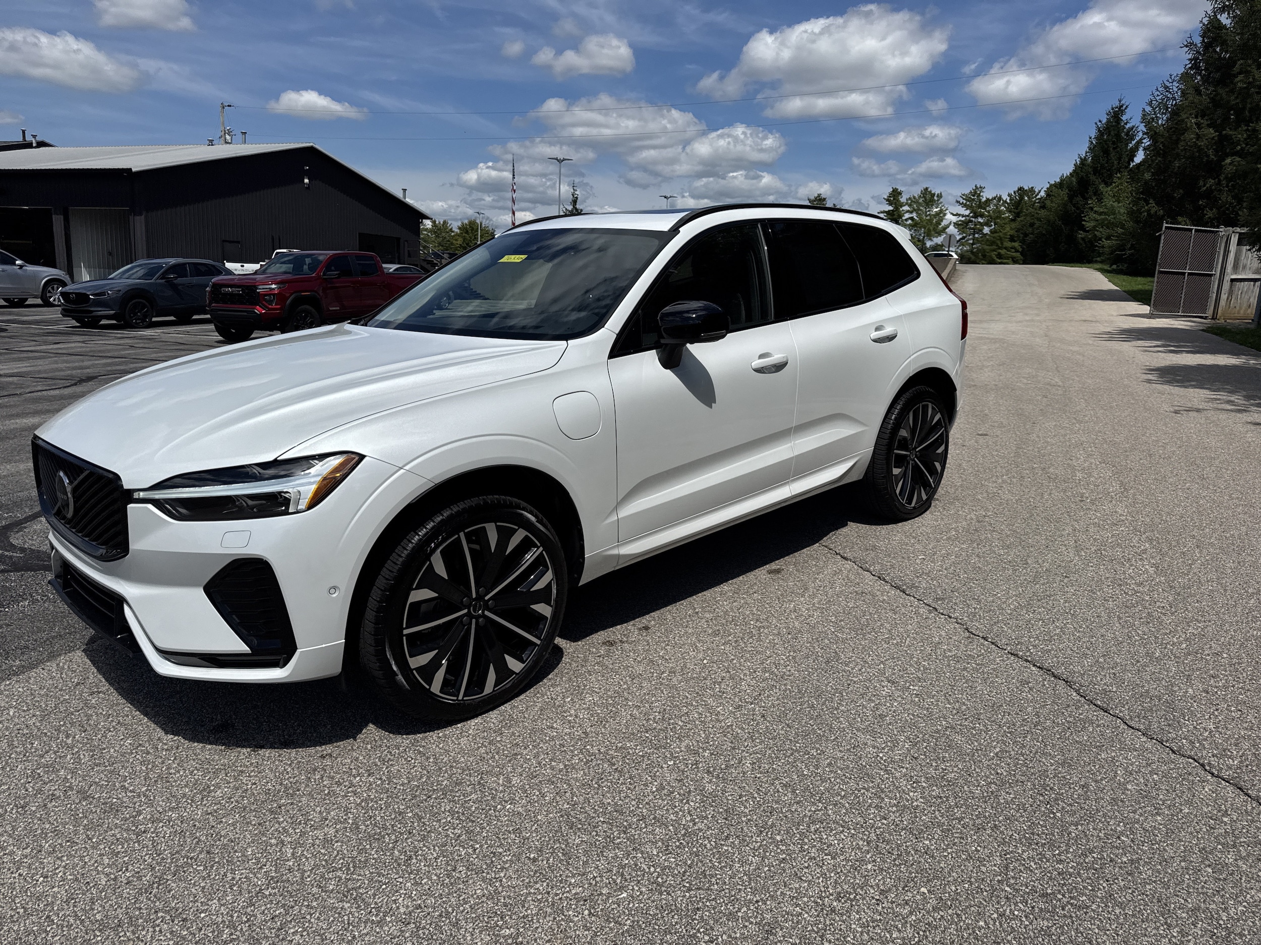 2026 Volvo XC60 Ultra - Photo 13
