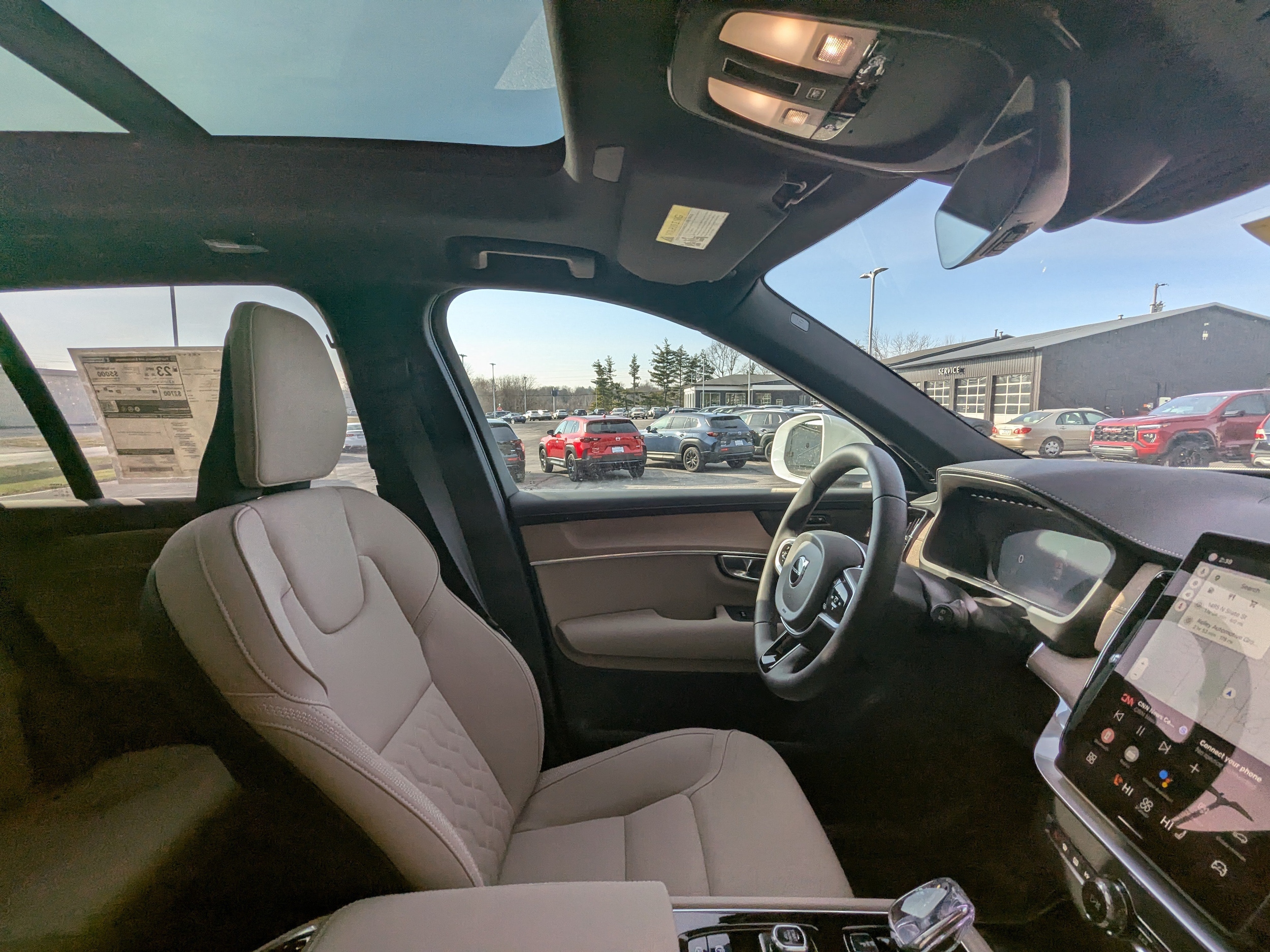 2026 Volvo XC90 Plus - Photo 17