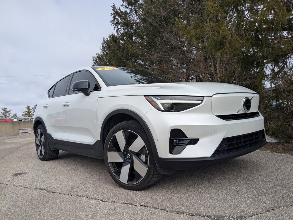 Used 2024 Volvo C40 Recharge Pure Electric Twin Ultimate SUV