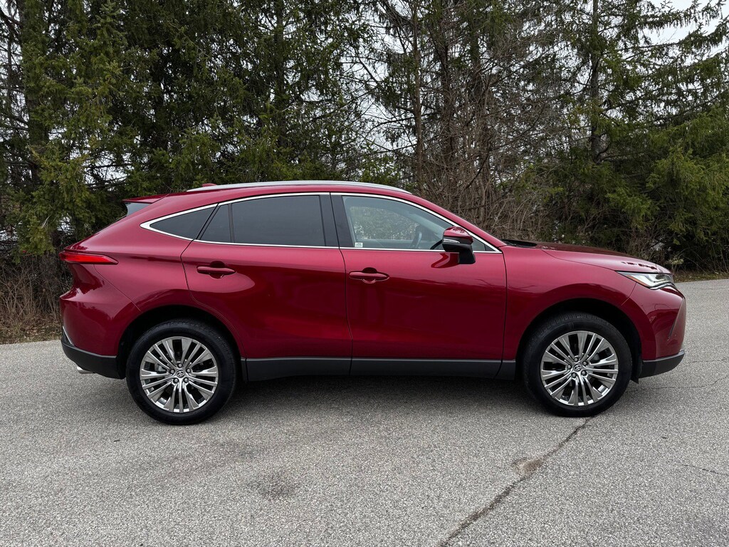 Used 2023 Toyota Venza XLE SUV