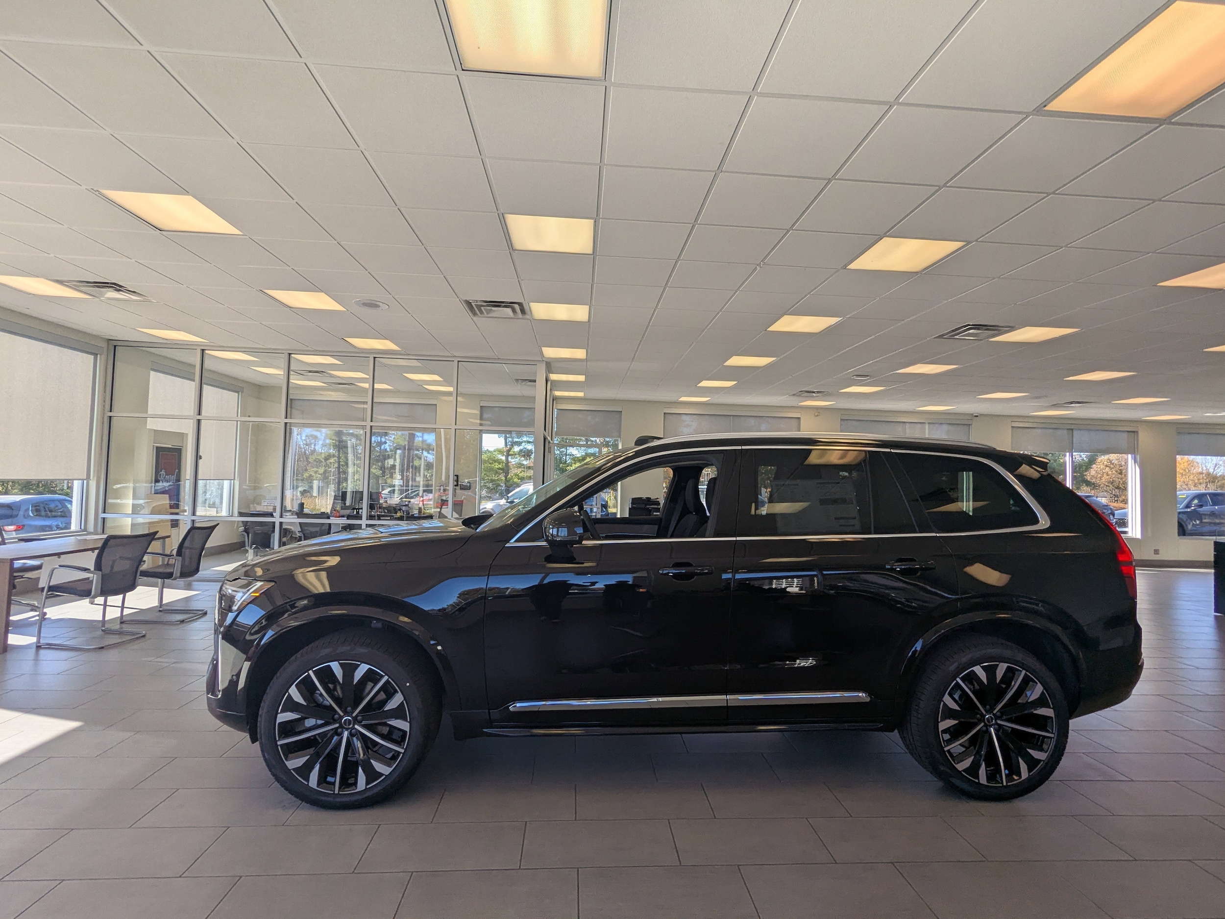 2026 Volvo XC90 Plus - Photo 40