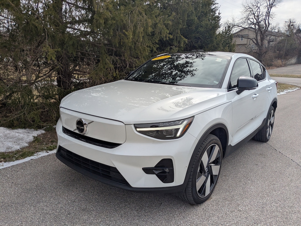 Used 2024 Volvo C40 Recharge Pure Electric Twin Ultimate SUV