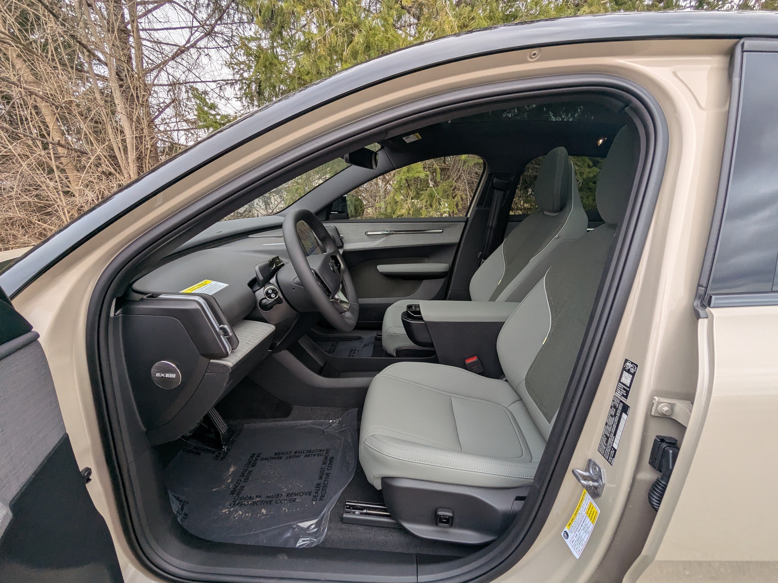 2026 Volvo EX30 Ultra - Photo 9
