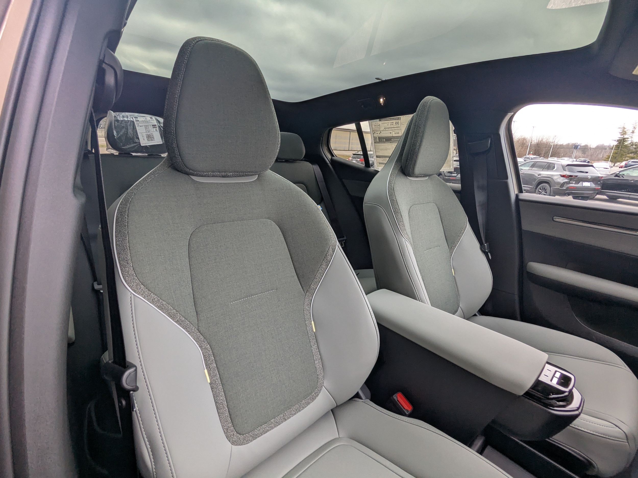 2026 Volvo EX30 Ultra - Photo 16