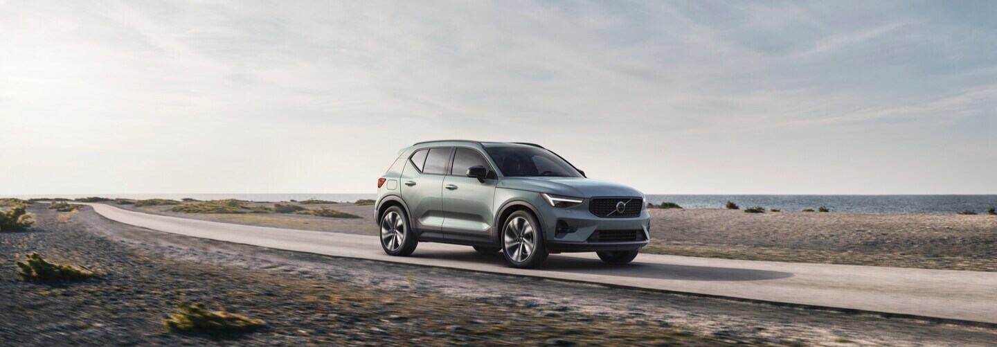 2026-Volvo-XC40