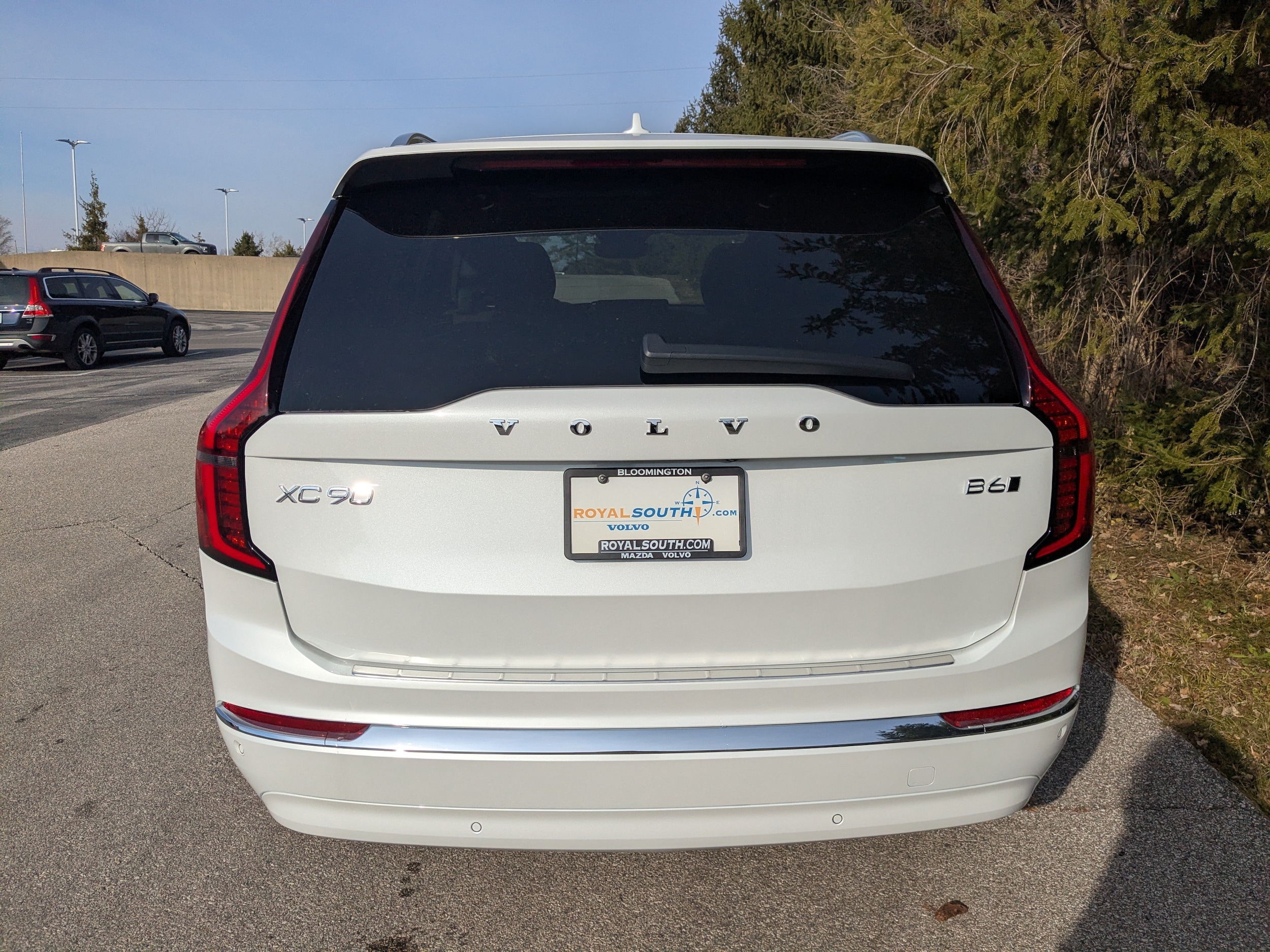 2026 Volvo XC90 Plus - Photo 7
