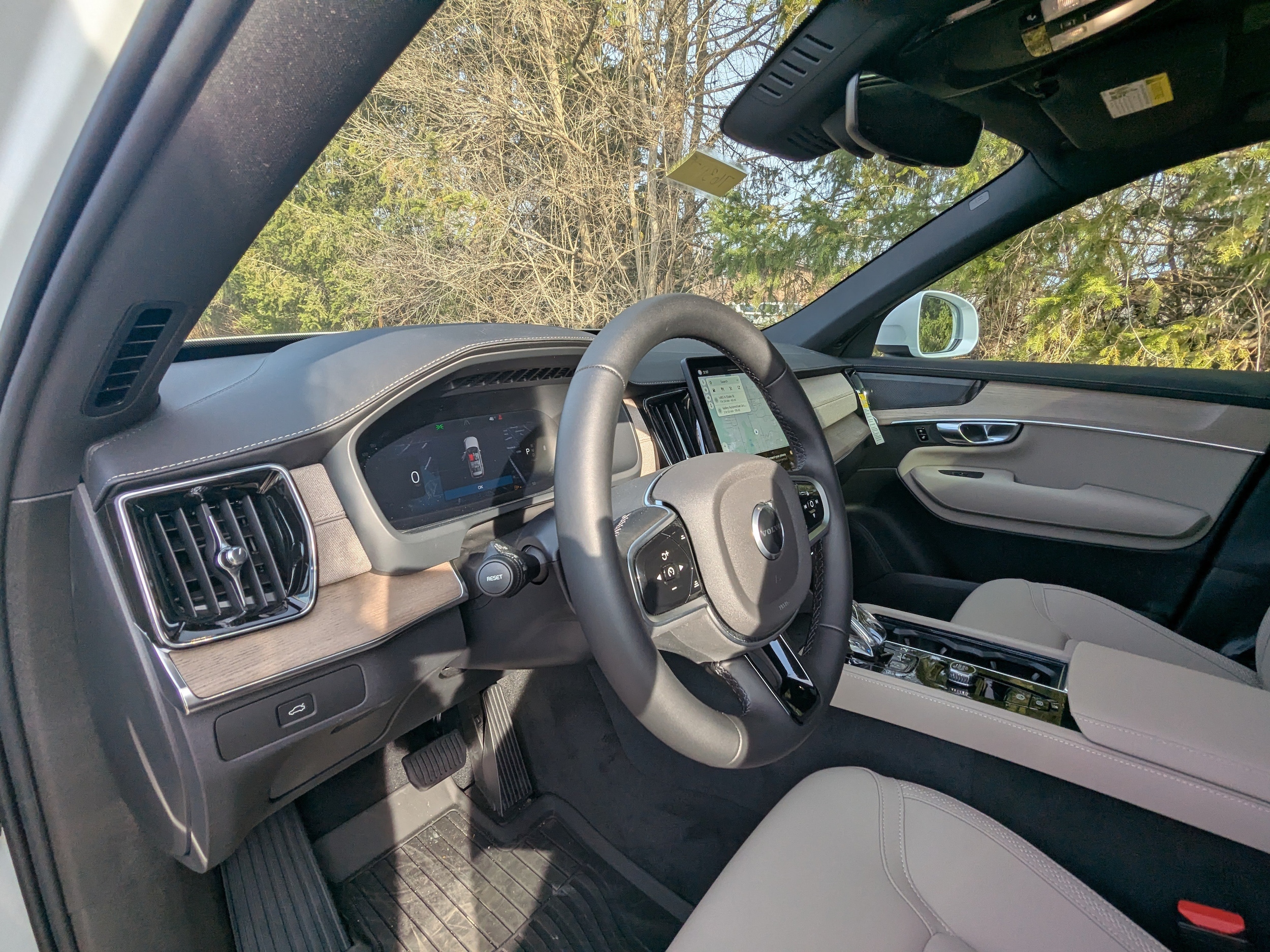 2026 Volvo XC90 Plus - Photo 10