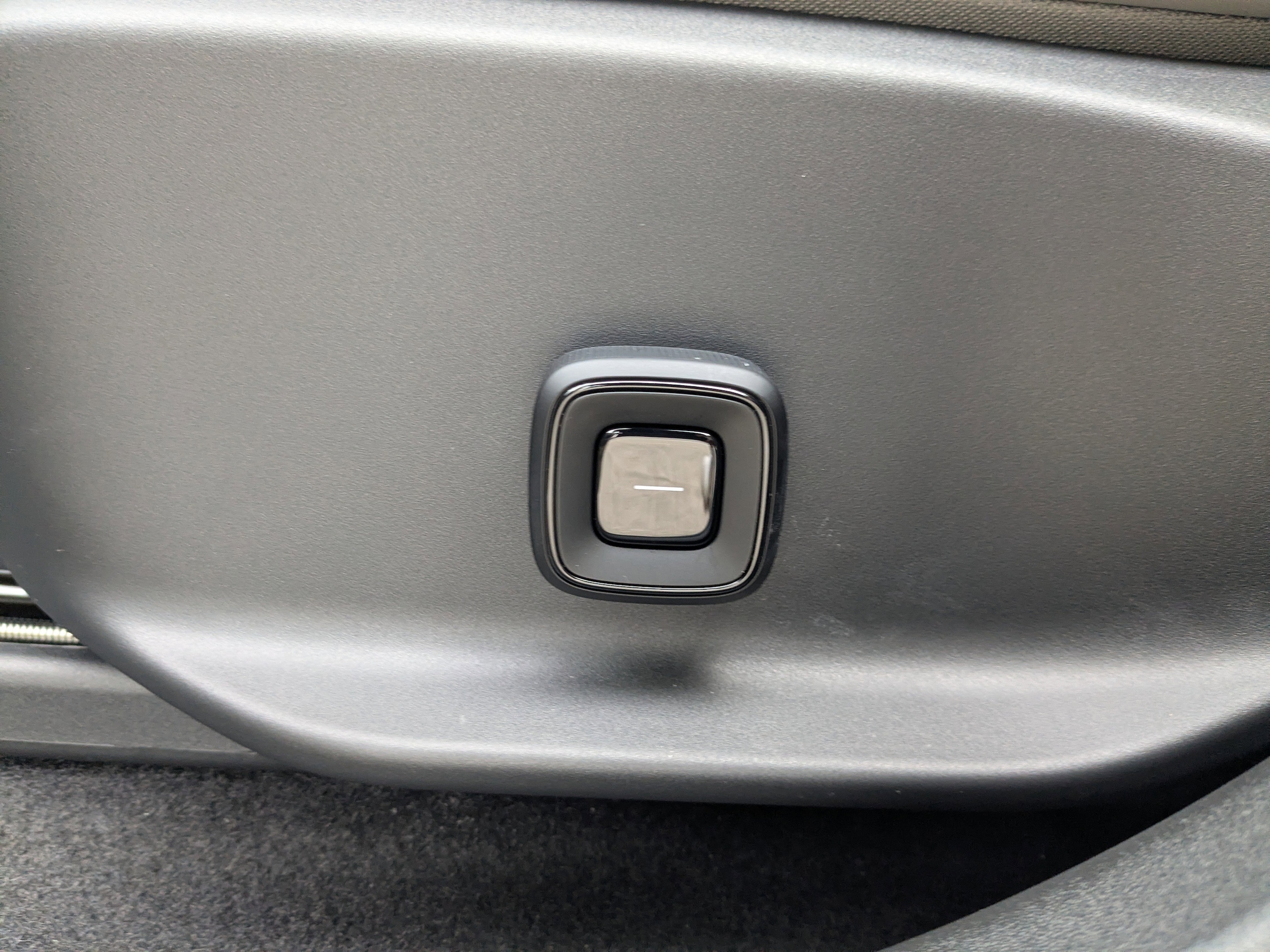2026 Volvo EX30 Ultra - Photo 28