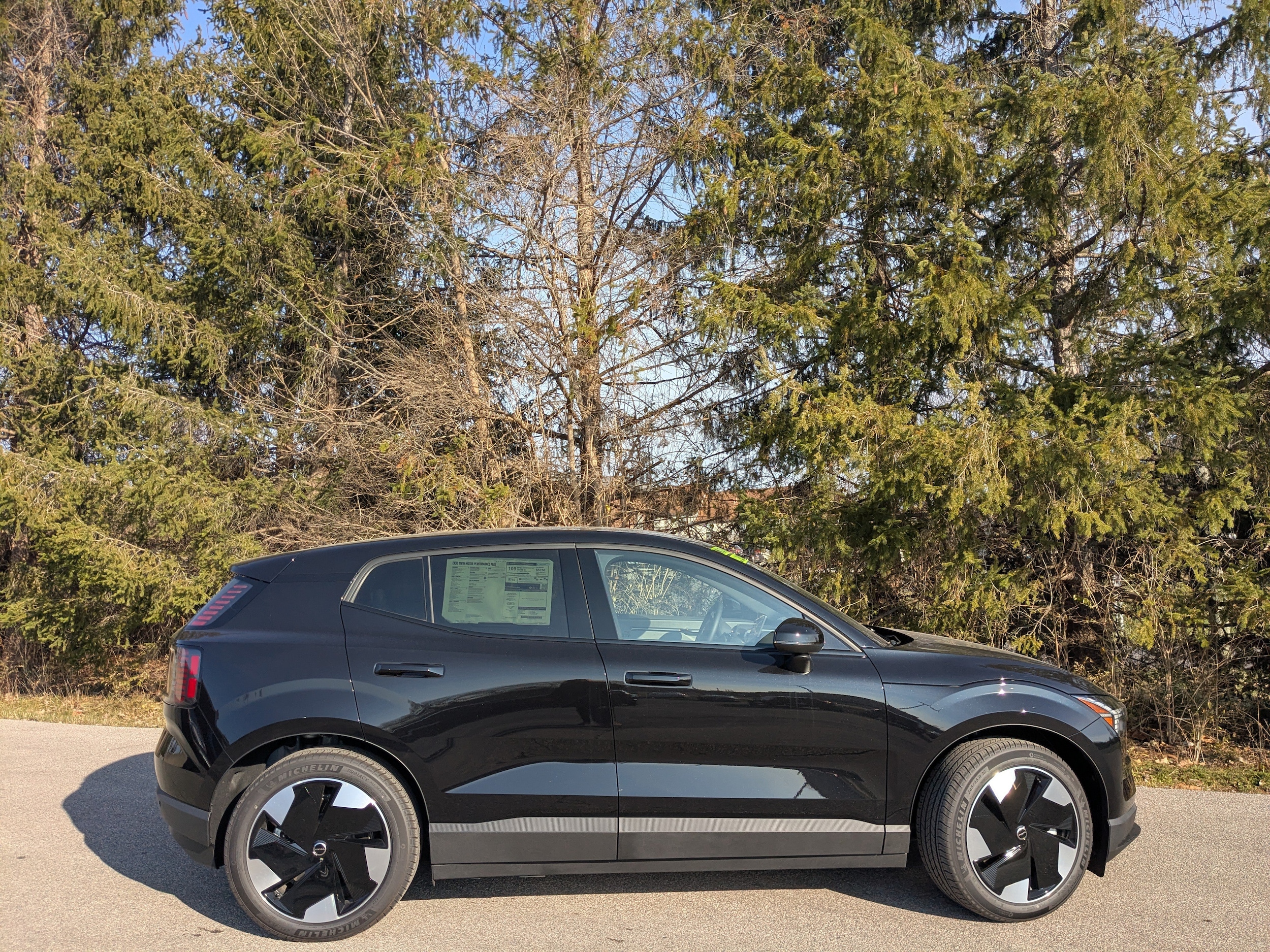 2025 Volvo EX30 Plus - Photo 39