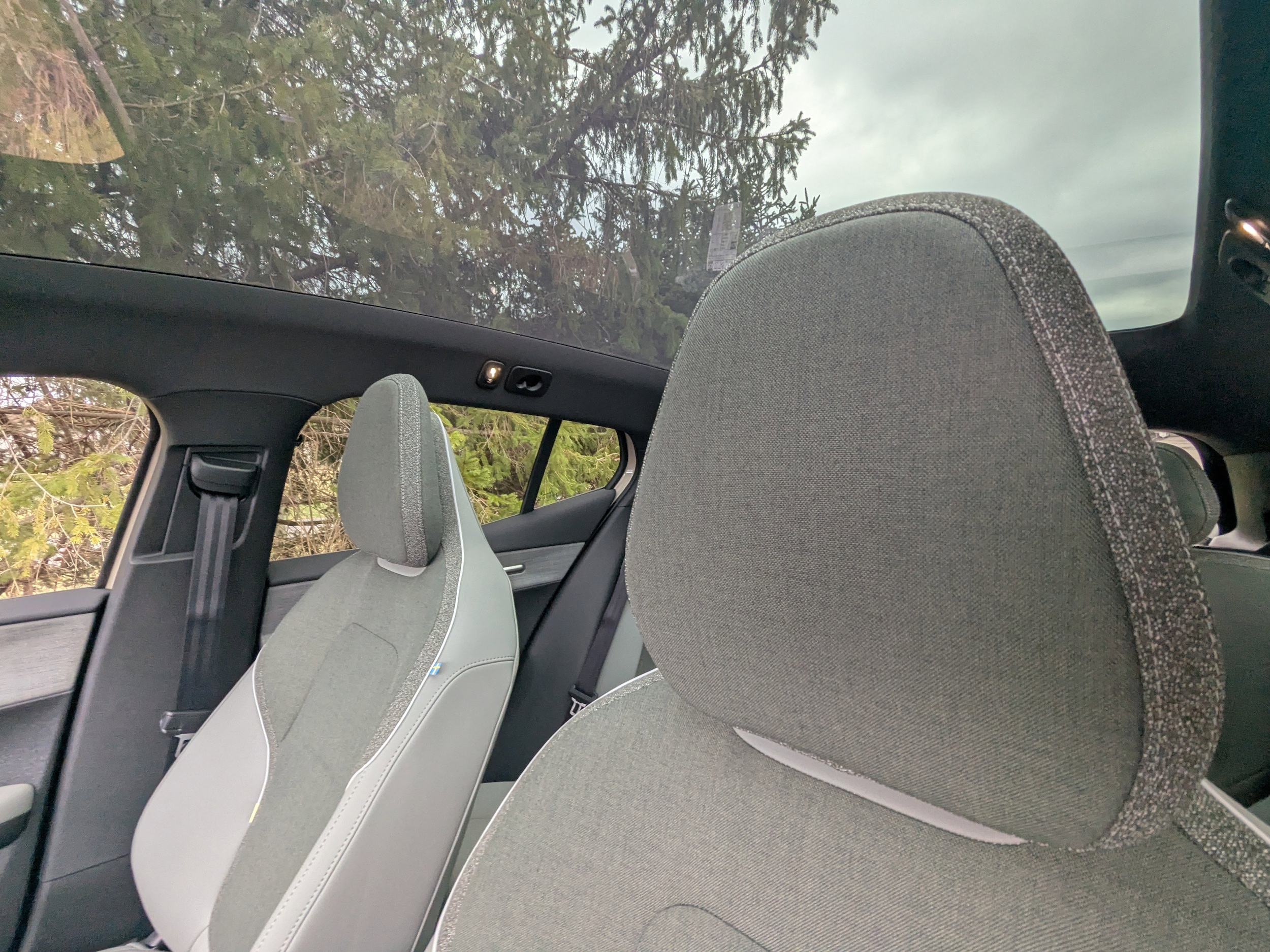 2026 Volvo EX30 Ultra - Photo 12