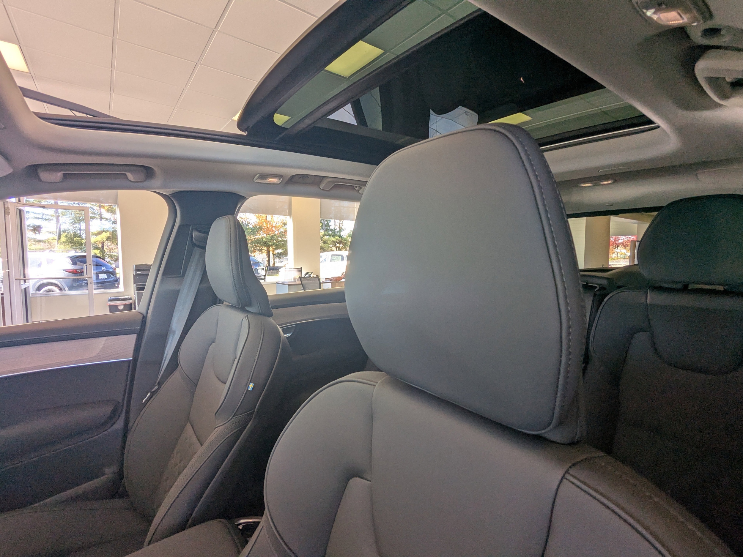 2026 Volvo XC90 Plus - Photo 11